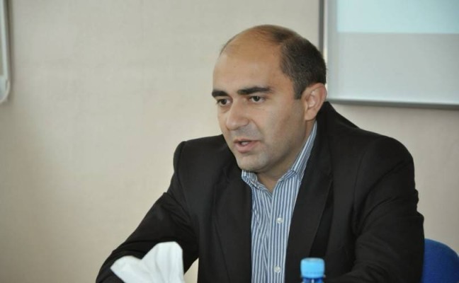 Հարափոփոխ Մարուքյանի սկզբունքայնությունը. նոյեմբերի 9-ի «արտացոլանքը»