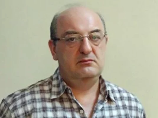 Ասֆալտած փողոցները ցուցադրելով՝ Փաշինյանը համոզում է, որ մինչև 2018-ը մարդիկ անտառներով էին քայլում