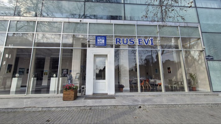 Բաքվում Ռուսական տան գործունեությունը կասեցվել է
