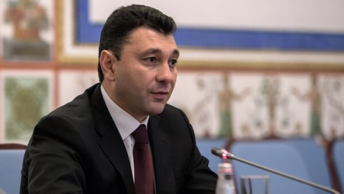 Ո՞վ է կատարյալ ղեկավարը. Էդուարդ Շարմազանով