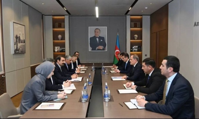 Իրանն ու Ադրբեջանը քննարկել են տարածաշրջանային հարցեր