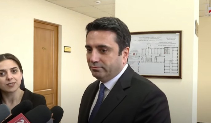 Սերժ Սարգսյանը երբ խոսում է, մեր վարկանիշը բարձրանում է. Ալեն Սիմոնյան