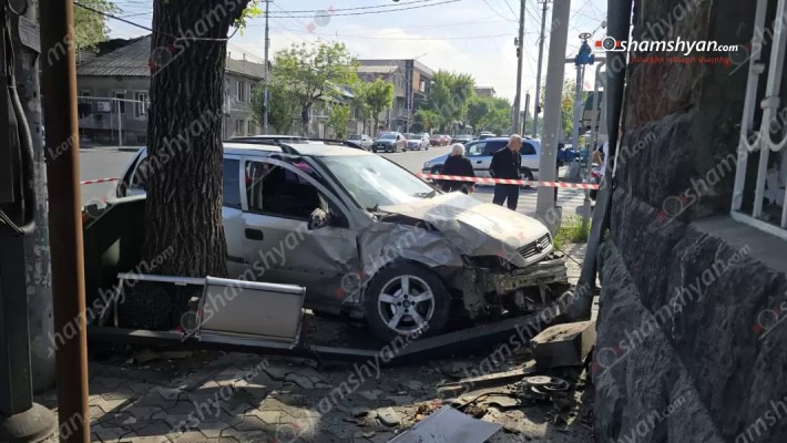 Երևանում ճակատ ճակատի բախվել են «Nissan»-ն ու «Opel»-ը. մեկ այլ «Opel» էլ կոտրել է լուսակիրն ու հայտնվել մայթին. կա 3 վիրավոր. shamshyan.com