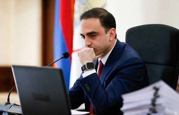 Ավինյանը քննարկում է հրավիրել Նոր Նորքի թաղապետարանում տեղի ունեցած ծեծկռտուքի հետ կապված
