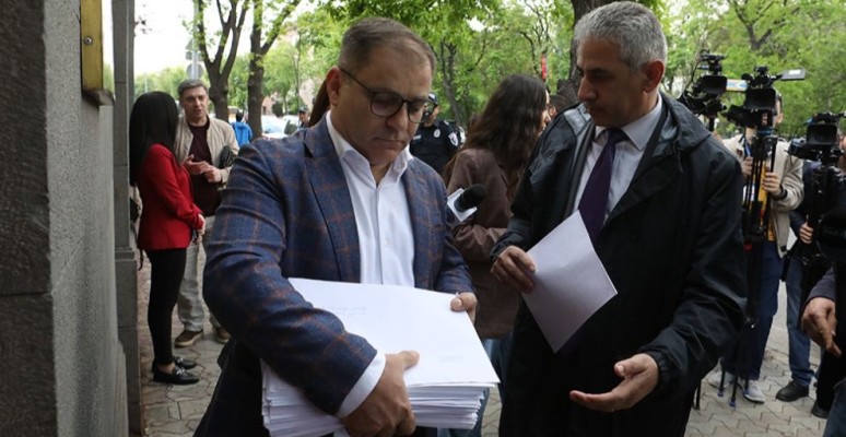 «Արթուն ենք» շարժումը հանդիպում է ունեցել ՀԱԿ անդամների հետ