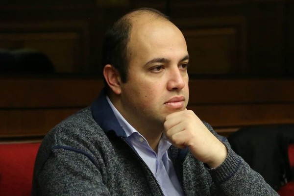 Պետությունն էլ է անտեր, եկեղեցին էլ, ժողովուրդն էլ. Հրանտ Մելիք-Շահնազարյան