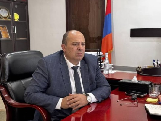 Պարզվում է՝ բոլորն ուզում են կրթվել Աննա Հակոբյանի ու Նիկոլ Փաշինյանի դասախոսություններով