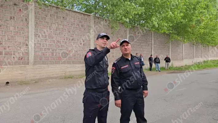 1 ժամ է՝ քրեական ոստիկանները, փրկարարները, պարեկներն ու քաղաքացիները Մարմարիկ գետում որոնում են 2-ամյա տղային․ shamshyan.com