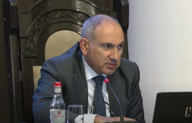 Եթե բոյը 1.40 է, մարդը ոչինչ չի կարող անել, որ դառնա 1.57. ես էլ ավելորդ քաշից տառապող մարդ եմ. Փաշինյան