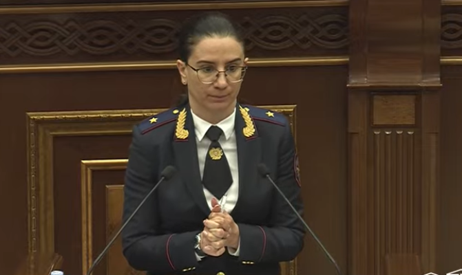 Փաշինյանի երեկվա վարքագիծը քրօրենսգրքով ինչպե՞ս կգնահատեք. Վարդապետյանը հրաժարվեց պատասխանել