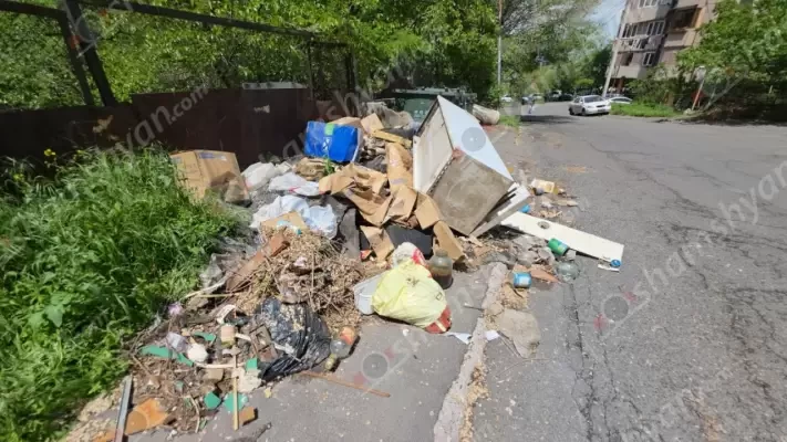 Նոր Նորքի փողոցներում աղբի բուրգեր են. թաղապետը լավ կանի ռինգ դուրս գա աղբահանության պատասխանատուների հետ. shamshyan.com