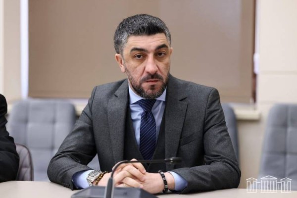 Զենքը դրել են գլխիս, ասել՝ դիր․ Հրապարակ