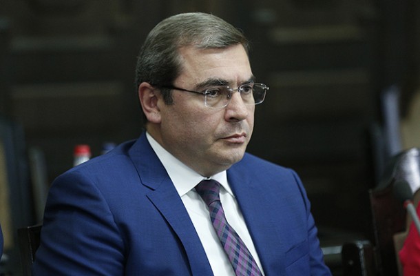 Մանդատները վայր դնելով՝ ընդդիմությունը  «քաղաքական իզգոյացման» կարժանացնի խորհրդարանին. Անանյան