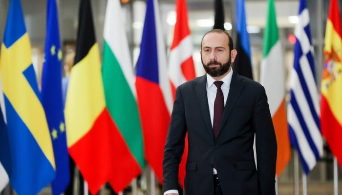 Արարատ Միրզոյանը մեկնել է Ալբանիա
