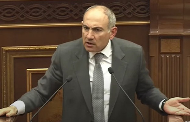 Վարչապետը ժողովրդին է ասում՝ «վնգստացող», ժողովուրդը՝ վարչապետին