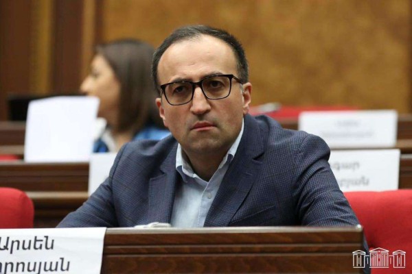 75 մլն արժողությամբ բնակարան՝ Ծաղկաձորում. Արսեն Թորոսյանը գնել է 2-րդ բնակարանը. Ժողովուրդ