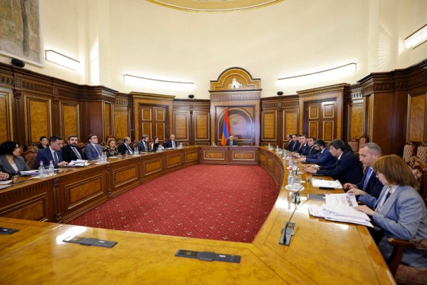 Ի՞նչ է կատարվում կառավարությունում ՍԱՏՄ ղեկավարի հետ կապված կոռուպցիոն սկանդալից հետո. Փաստ
