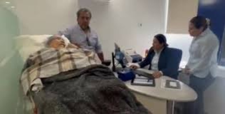 Բանկը անկողնուն գամված 96-ամյա կնոջից պահանջել է ներկայանալ մասնաճյուղ՝ թոշակը վճարելու համար