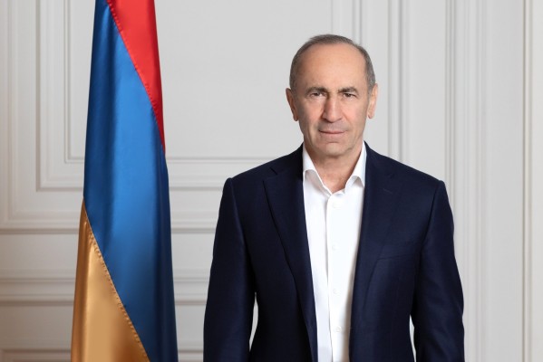 Ռոբերտ Քոչարյանը կարճատեւ այց է կատարել Մոսկվա․ Հրապարակ