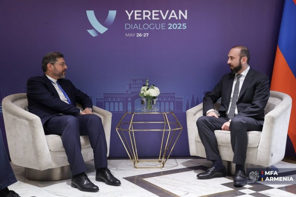 Միրզոյանը Իրանի ԱԳ փոխնախարարի հետ քննարկել է երկկողմ համագործակցությունն ու տարածաշրջանային զարգացումները