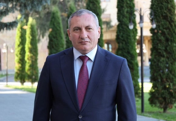 Դադարեցնում եմ իմ քաղաքական և կուսակցական գործունեությունը․ Լոռու մարզպետը հրաժարական է տվել