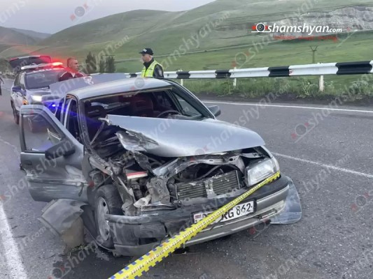 Շիրակում «Opel Vectra»-ն բախվել է արգելապատնեշներին, ապա քարերին․ վարորդի մայրը մահացել է, կինը վիրավոր է. shamshyan.com