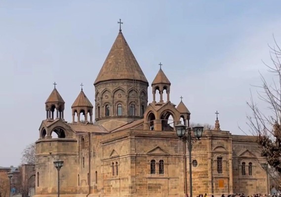  Կառավարության ղեկավարի հակաեկեղեցական պահվածքը, ազգային արժեքների և Եկեղեցու դեմ նախաձեռնած գործընթացները հղի են կործանարար հետևանքներով և սպառնալիք՝ հայոց պետականությանը