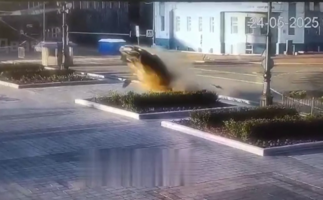 BMW-ի հարբած վարորդը բախվել է ծաղկանոցին