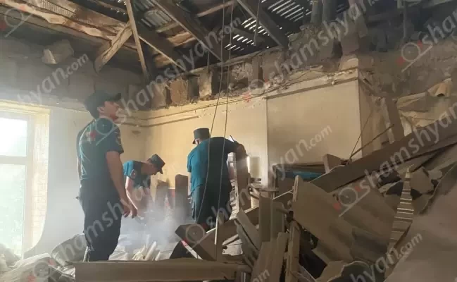 Երևանում 3-հարկանի շենքի տանիքը փլուզվել է հյուրասենյակի վրա. shamshyan.com