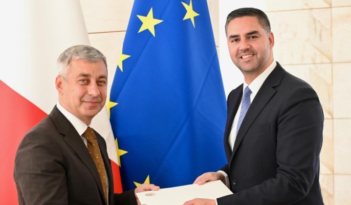 Վլադիմիր Կարապետյանն իր հավատարմագրերի պատճենն է հանձնել Մալթայի փոխվարչապետին