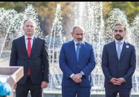 Մանրամասներ՝ Նարեկ Մանուկյանի հեռանալուց. Հրապարակ