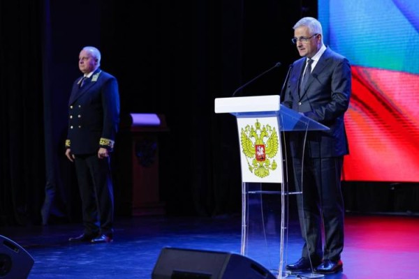 Հայ քաղաքական էլիտան «Դվին»-ում նշել է Ռուսաստանի օրը. Հրապարակ