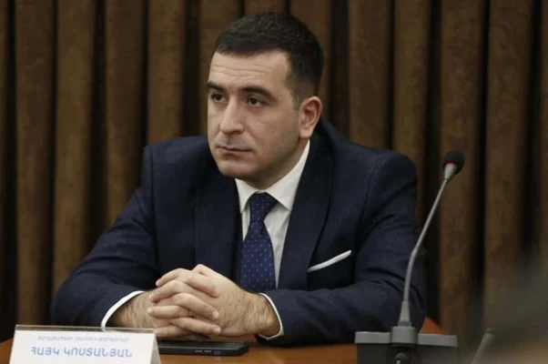 Աշխատակիցը առնվազն կստանա խիստ նկատողություն․ Կոստանյանը՝ Չախոյանի ահազանգի մասին