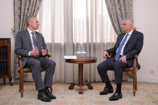 Փոխվարչապետ Մհեր Գրիգորյանն ընդունել է ԱՄՀ հայաստանյան առաքելության ղեկավարին