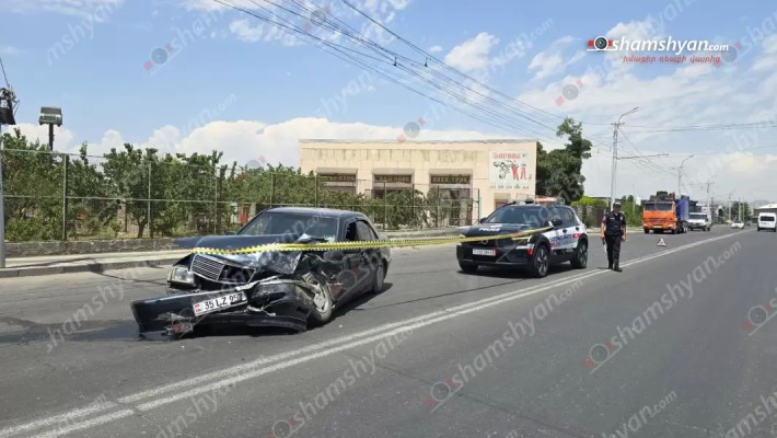 Երևանում բախվել են «Mercedes»-ը, «Opel»-ն ու «Subaru»-ն. կա վիրավոր. shamshyan.com
