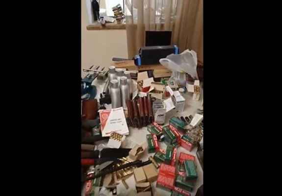Հրազեն և ռազմամթերք, ԱԹՍ, ճայթրուկներ․ ՔԿ-ն կադրեր է հրապարակել խուզարկություններից