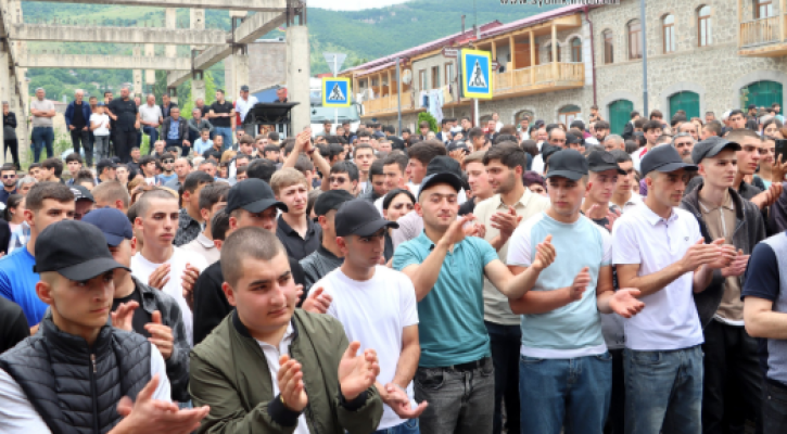 Բարի ծառայություն, տղե՜րք. Սյունիքում մեկնարկել է ամառային զորակոչը