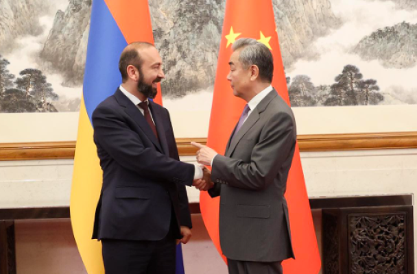 Մեկնարկել է Հայաստանի և Չինաստանի ԱԳ նախարարների հանդիպումը