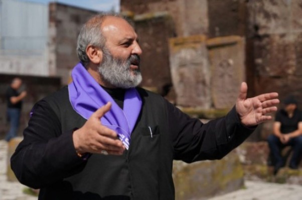 Բագրատ Սրբազանին կալանավորեցին