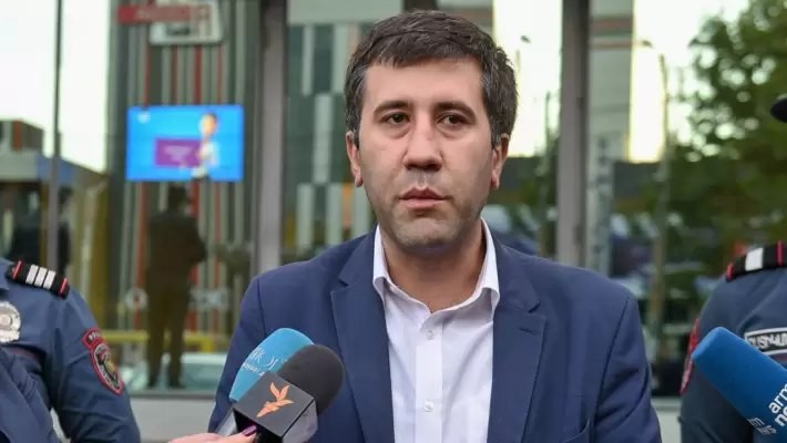 Գիտեինք, որ «խիստ պատահականորեն» Միքայել Սրբազանի կալանքի միջնորդությունը մակագրվելու էր նույն դատավորին. իրավապաշտպան