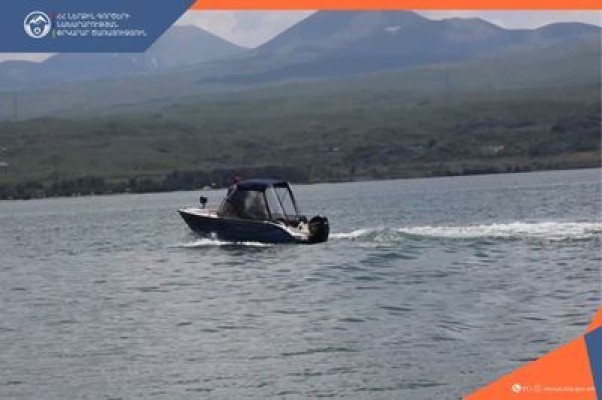 Ջրափրկարարները ափ են դուրս բերել քաղաքացիներին և թիանավակը