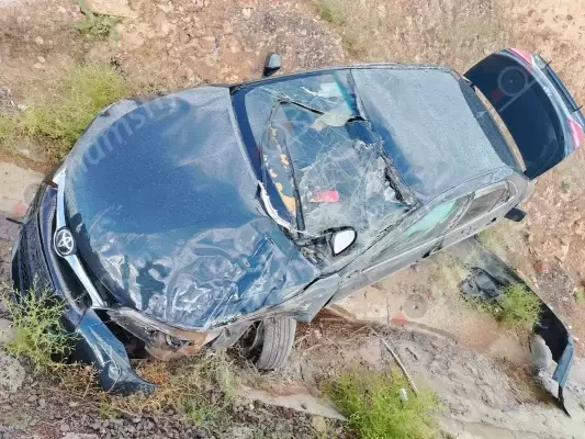 Արթիկի քաղաքապետի որդին Toyota-ով բախվել է հողաթմբին և կողաշրջվել․ վիրավորն անչափահաս է․ shamshyan.com
