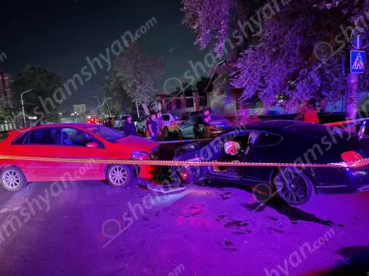Երևանում բախվել են Bentley-ն և Mercedes-ը․ կա վիրավոր․ shamshyan.com