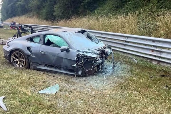 Սարսափելի վթար Նյուրբուրգրինգում․ Porsche 911-ը և BMW M2-ը բախվել են և պայթել