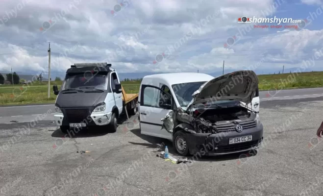 Սևանում բախվել են «Volkswagen»-ը ու «ГАЗель» մակնիշի ավտոքարշակը․ կա վիրավոր․ shamshyan.com