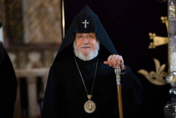 Ամուր պահեք կապը Եկեղեցու և հայրենիքի հետ՝ անխաթար պահպանելու ինքնությունը. կաթողիկոսը՝ սփյուռքահայերին
