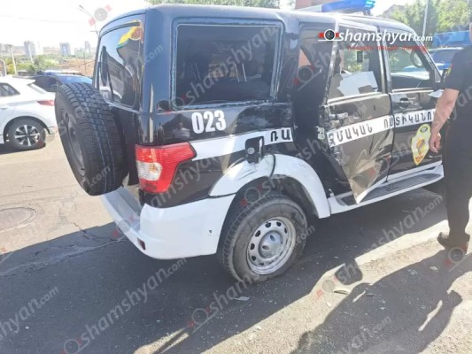 Երևանյան լճի հարևանությամբ բախվել են ՊՆ ՌՈ «UAZ»-ն ու «Ջերմուկ գրուպ» ընկերության «Mitsubishi»-ն. shamshyan.com