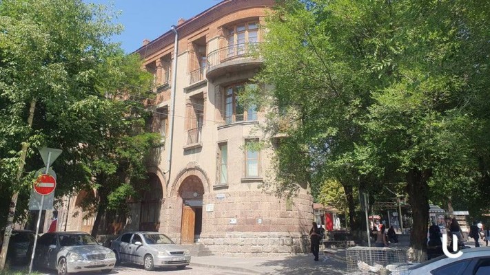 Գյումրիում անչափահաս երեխաների մոր են ենթարկել տնային կալանքի
