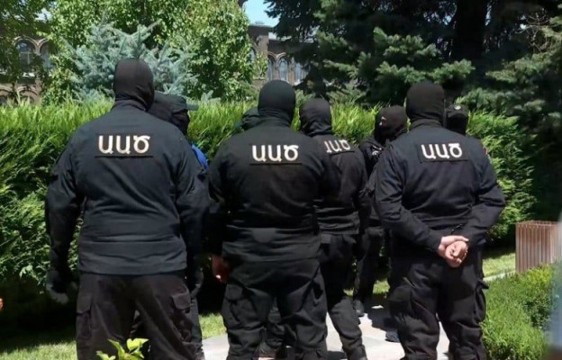 Փաշինյանը հանձնարարել է ուժեղացնել ճնշումները. Փաստ