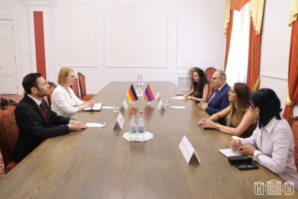 Քննարկվել են ՀՀ քաղաքացիների համար ԵՄ վիզաների ազատականացմանն առնչվող հարցեր